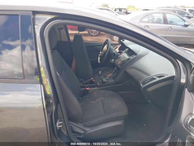 1FADP3E29JL246432 Ford FOCUS S