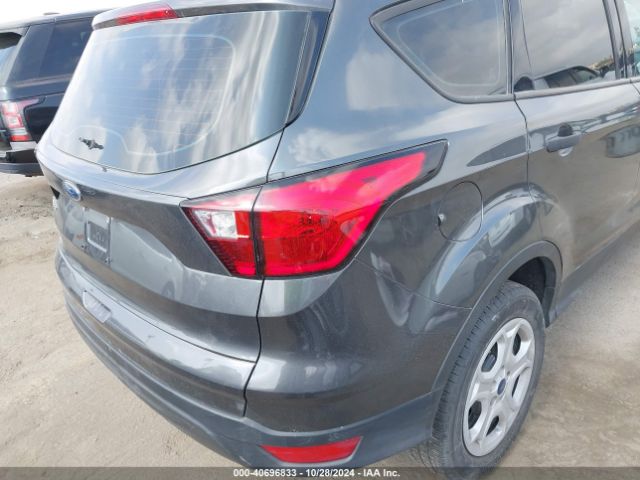 1FMCU0F72KUA25009 Ford ESCAPE S
