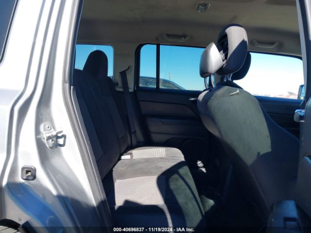 1C4NJPBA8FD325398 Jeep Patriot Sport