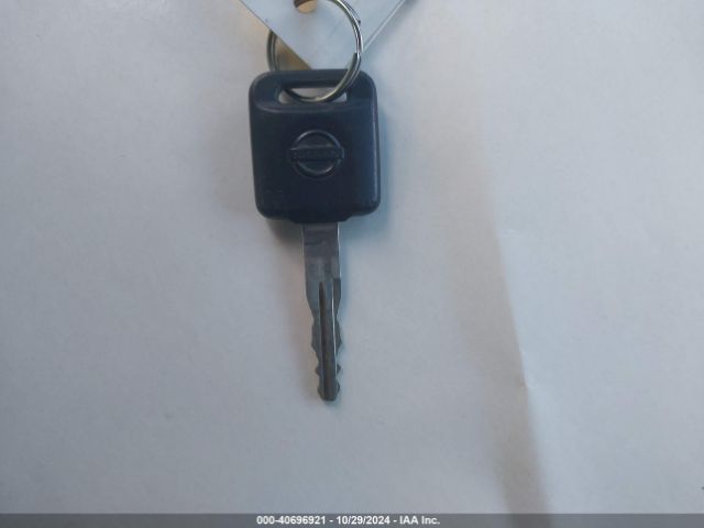 3N6CM0KN5HK716114 Nissan Nv200 S