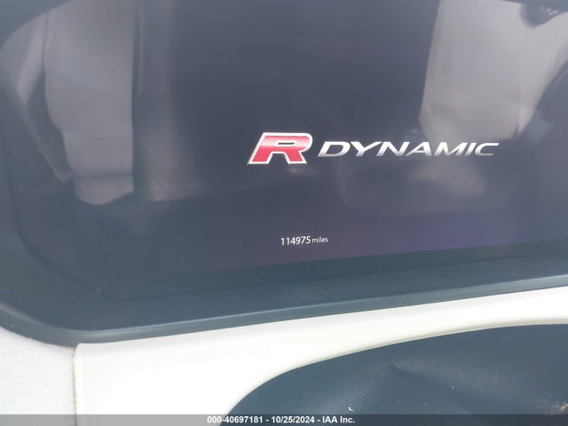 SALYL2RX2JA727912 Land Rover Range Rover Velar P250 Se R-dynamic