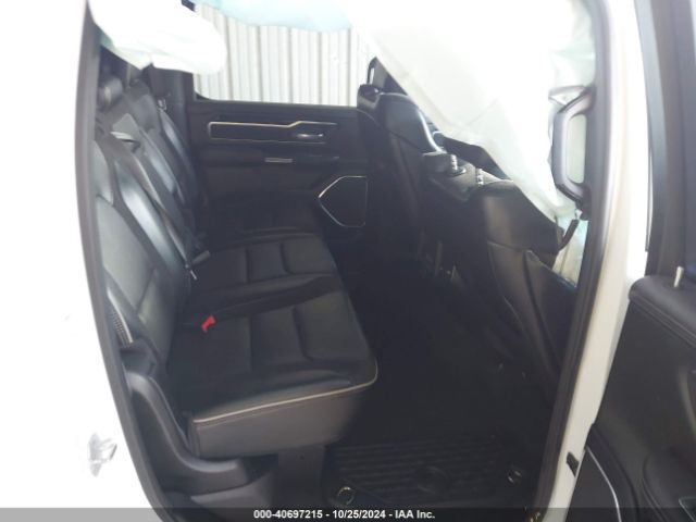 1C6RREJT9KN609569 RAM 1500 Laramie  4x2 5'7 Box