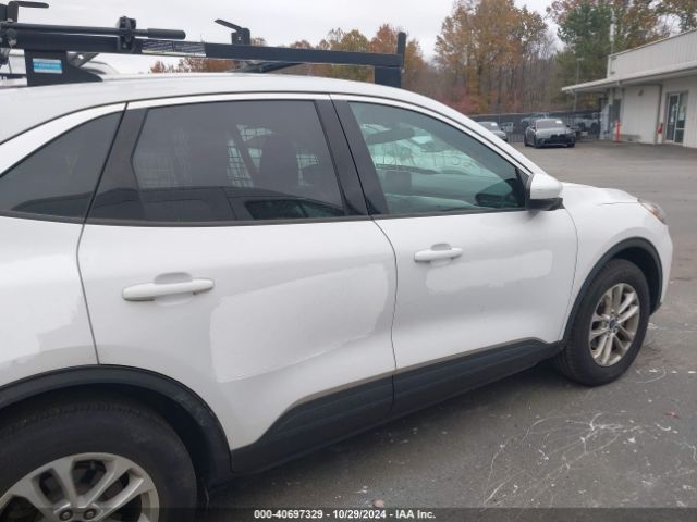 1FMCU9G69LUB80474 Ford ESCAPE SE