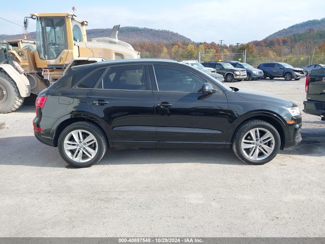 Audi Q3 2.0t Premium 2017 WA1ECCFS2HR005080 Image 13
