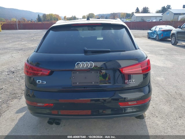 Audi Q3 2.0t Premium 2017 WA1ECCFS2HR005080 Image 16