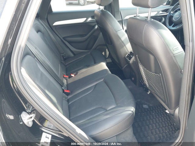 WA1ECCFS2HR005080 Audi Q3 2.0t Premium