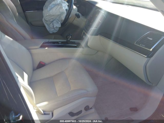 YV4A22PK3G1033304 Volvo Xc90 T6 Momentum