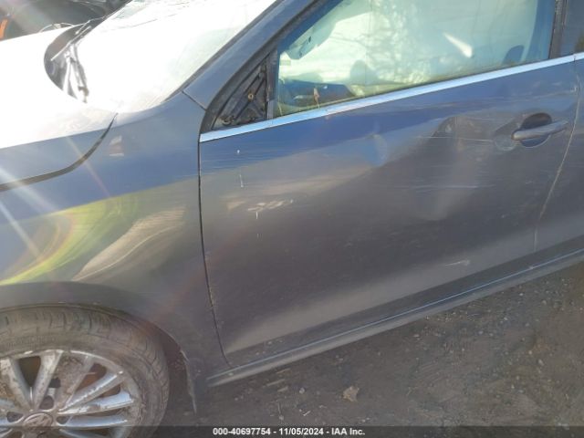 3VWD17AJ8FM216468 Volkswagen Jetta 1.8t Se