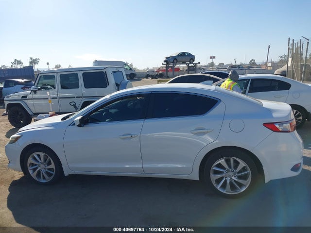 19UDE2F37HA005672 Acura Ilx Acurawatch Plus Package