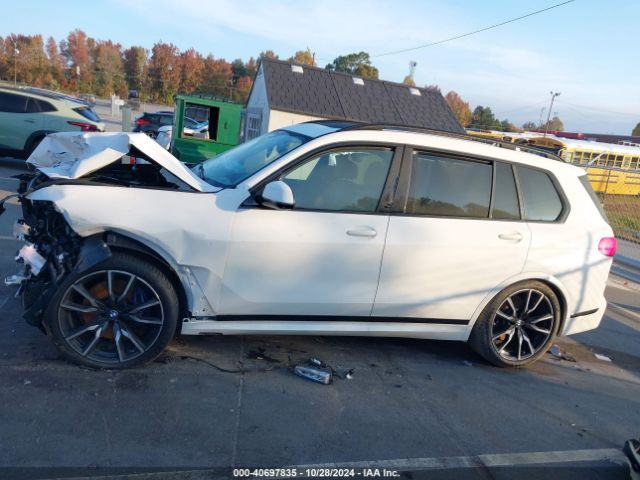 5UXCW2C06N9L14370 BMW X7 Xdrive40i