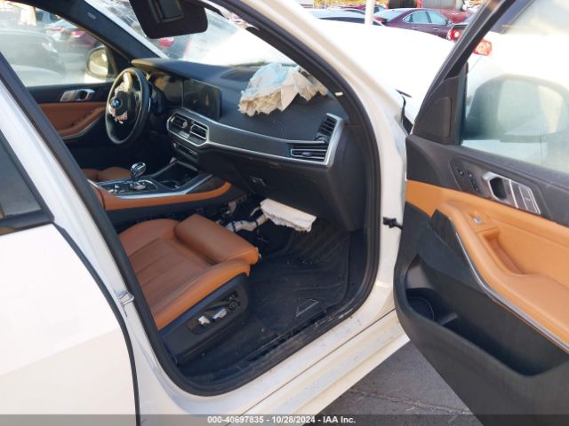 5UXCW2C06N9L14370 BMW X7 Xdrive40i