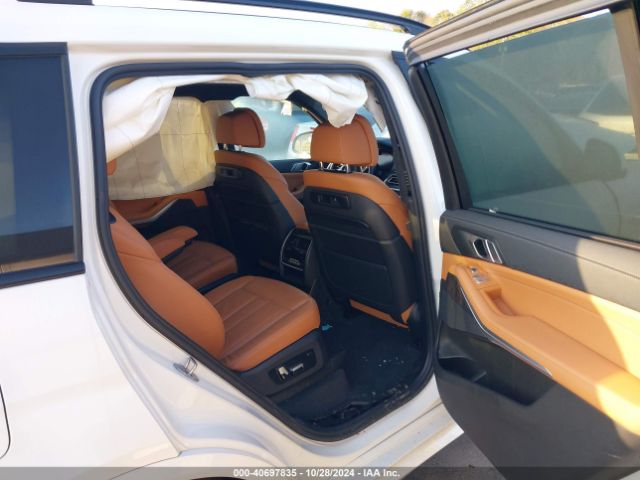 5UXCW2C06N9L14370 BMW X7 Xdrive40i