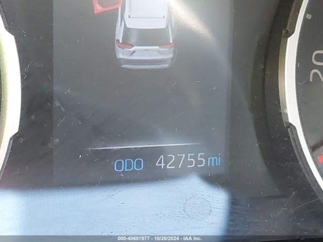 2T3F1RFV0NC257131 Toyota RAV4 LE