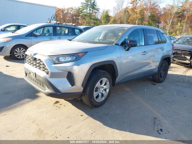 2T3F1RFV0NC257131 Toyota RAV4 LE
