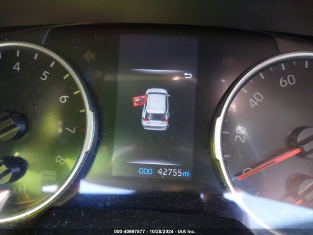 2T3F1RFV0NC257131 Toyota RAV4 LE