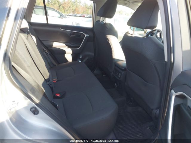 2T3F1RFV0NC257131 Toyota RAV4 LE