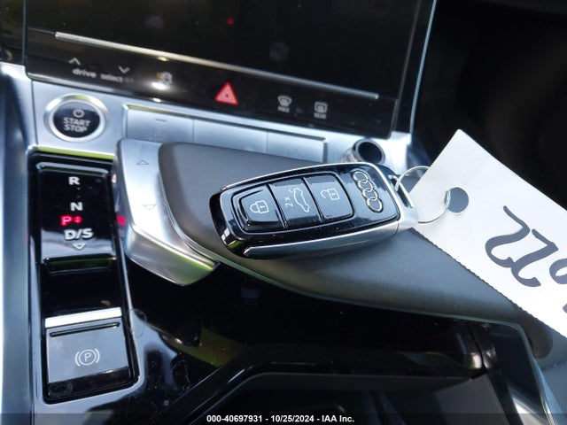 Audi E-tron Premium Plus Quattro 2021 WA1LAAGE7MB003743 Image 9