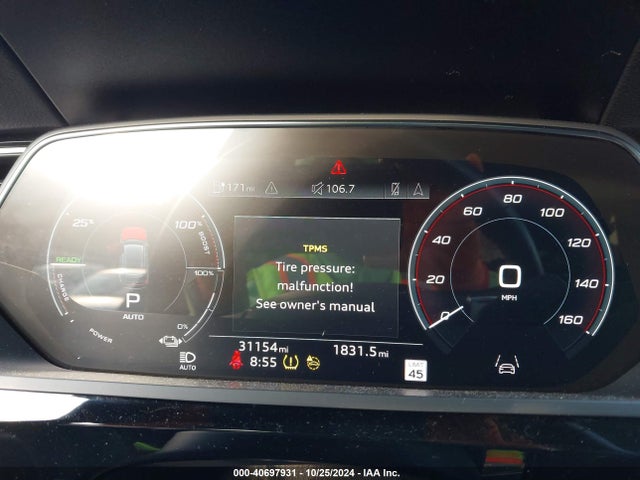 Audi E-tron Premium Plus Quattro 2021 WA1LAAGE7MB003743 Image 11