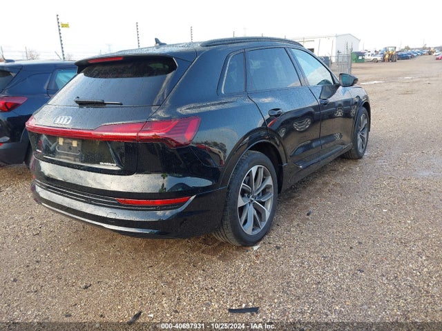 Audi E-tron Premium Plus Quattro 2021 WA1LAAGE7MB003743 Image 4