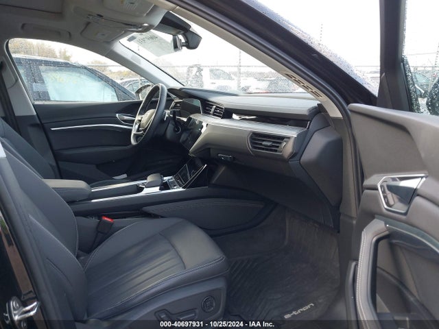 Audi E-tron Premium Plus Quattro 2021 WA1LAAGE7MB003743 Image 5