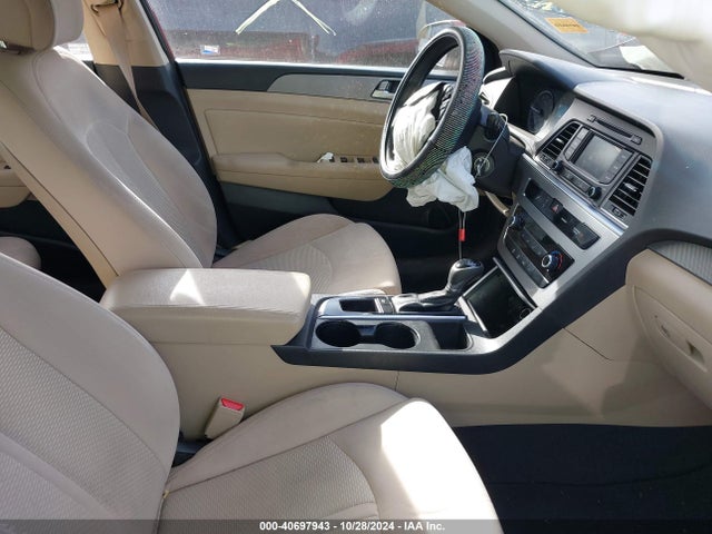 Hyundai SONATA SE 2015 5NPE24AF4FH204399 Image 5