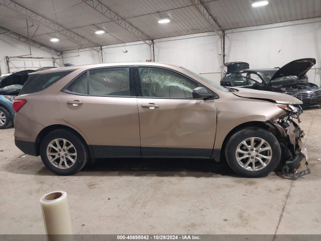 Chevrolet EQUINOX LS 2019 2GNAXSEVXK6105890 Image 13