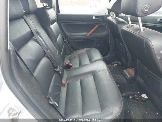 40698110 :رقم المزاد ، WVWWH23B1YE390875 vin ، 2000 Volkswagen Passat Glx مزاد بيع