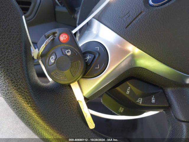 1FMCU0GX1EUB05730 Ford ESCAPE SE