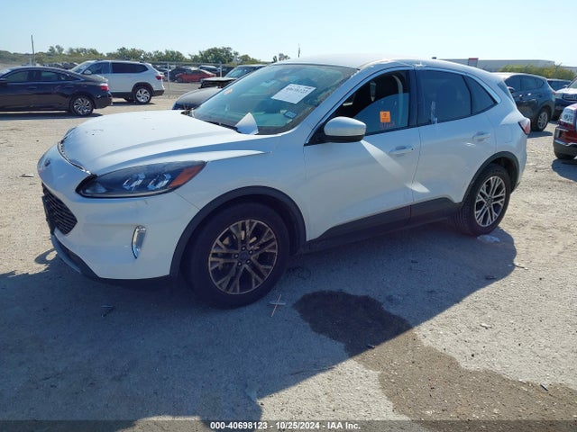 1FMCU0H61NUA21123 Ford ESCAPE SEL