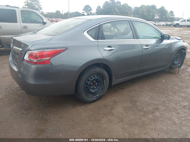 Nissan Altima 2.5 S 2015 1N4AL3AP4FC173431 Image 4