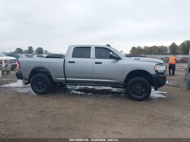 3C6UR5CJ4MG533874 RAM 2500 Tradesman  4x4 6'4 Box