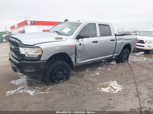 3C6UR5CJ4MG533874 RAM 2500 Tradesman  4x4 6'4 Box