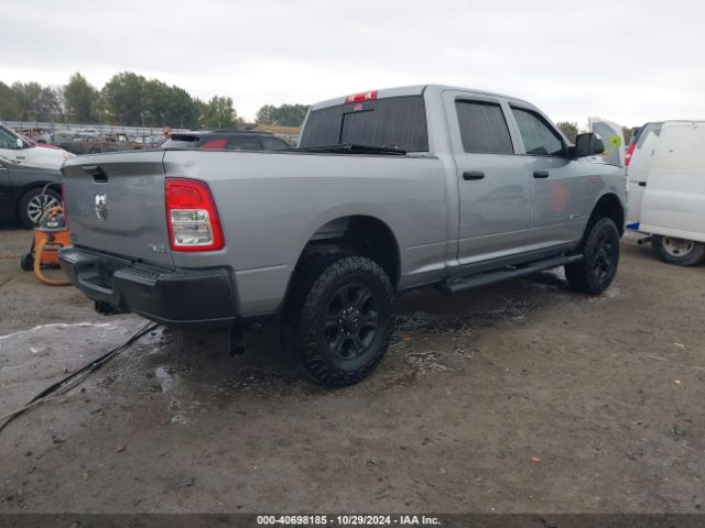 3C6UR5CJ4MG533874 RAM 2500 Tradesman  4x4 6'4 Box