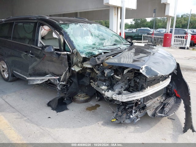 Chrysler Pacifica Touring L 2018 2C4RC1BG9JR126637 Image 6