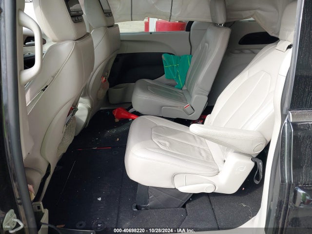 Chrysler Pacifica Touring L 2018 2C4RC1BG9JR126637 Image 8