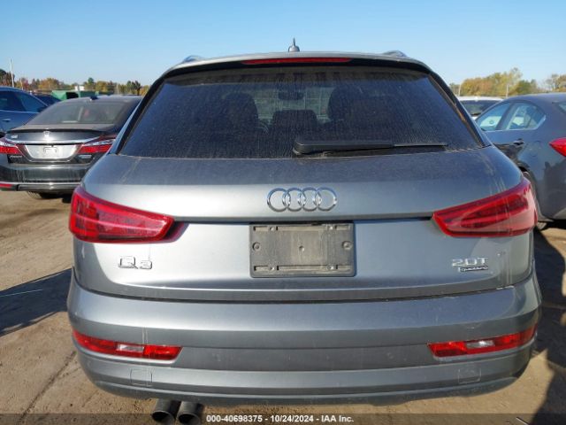WA1JCCFS2HR017700 Audi Q3 2.0t Premium