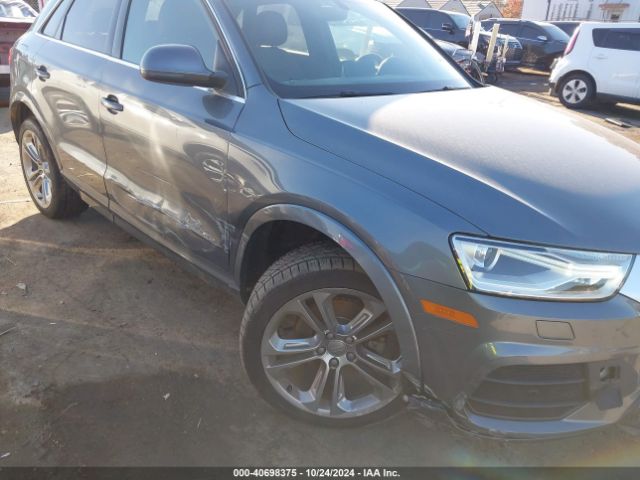 WA1JCCFS2HR017700 Audi Q3 2.0t Premium