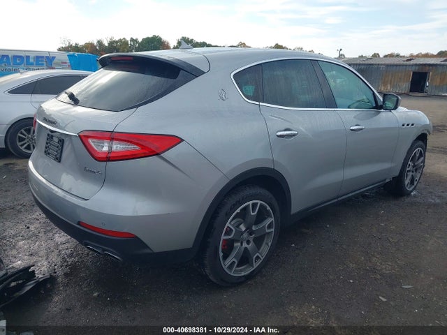 ZN661XUA9JX292113 Maserati Levante
