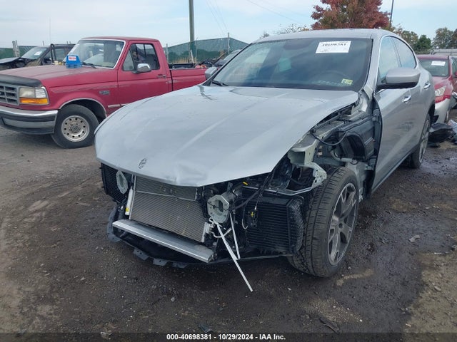 ZN661XUA9JX292113 Maserati Levante