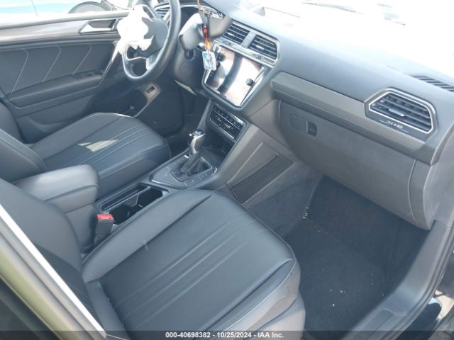 3VV3B7AX6NM082771 Volkswagen Tiguan 2.0t Se