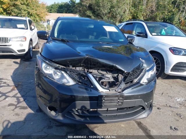 JN1BJ1CP0KW525423 Nissan Rogue Sport S
