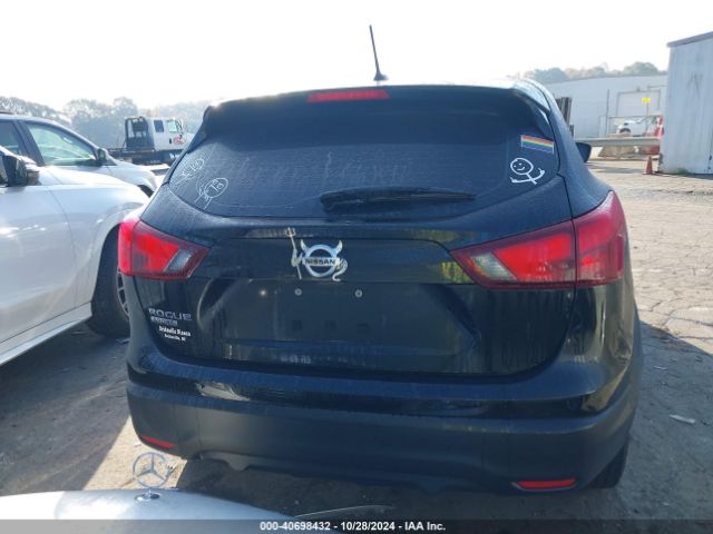 JN1BJ1CP0KW525423 Nissan Rogue Sport S
