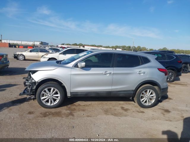 JN1BJ1CP5JW103291 Nissan Rogue Sport S