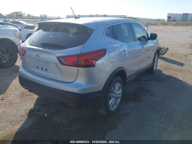 JN1BJ1CP5JW103291 Nissan Rogue Sport S