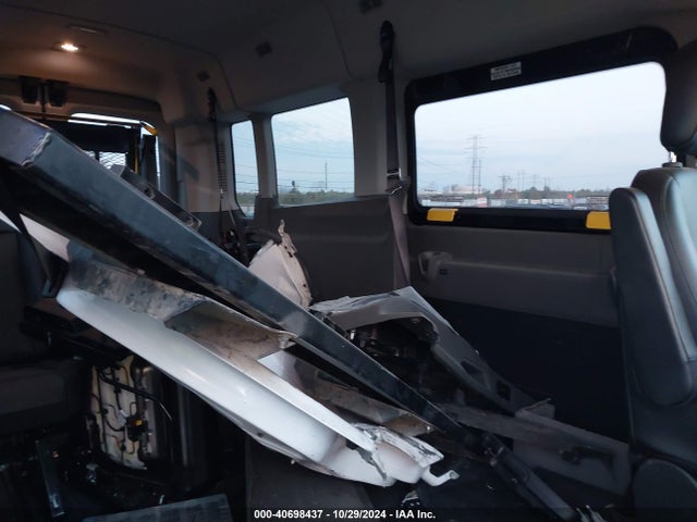 Ford Transit-350 Passenger Van Xl 2023 1FBAX9C80PKB99088 Image 8