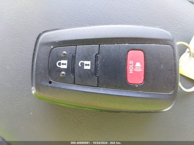 JTDKAMFUXN3171609 Toyota Prius Limited