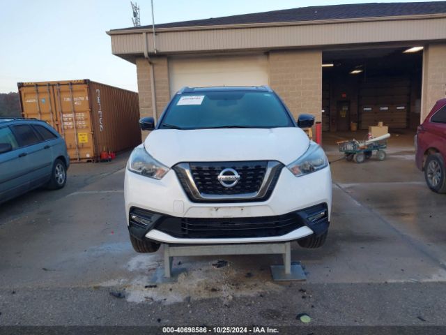 3N1CP5CU8KL532318 Nissan KICKS SR