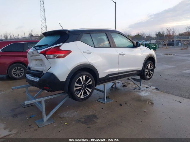 3N1CP5CU8KL532318 Nissan KICKS SR