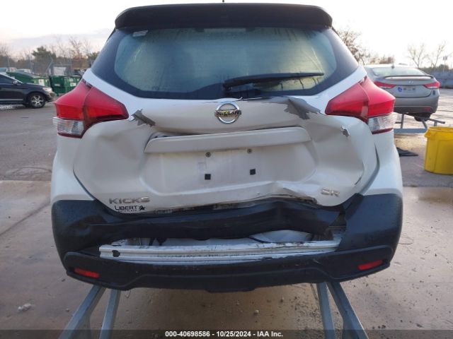 3N1CP5CU8KL532318 Nissan KICKS SR