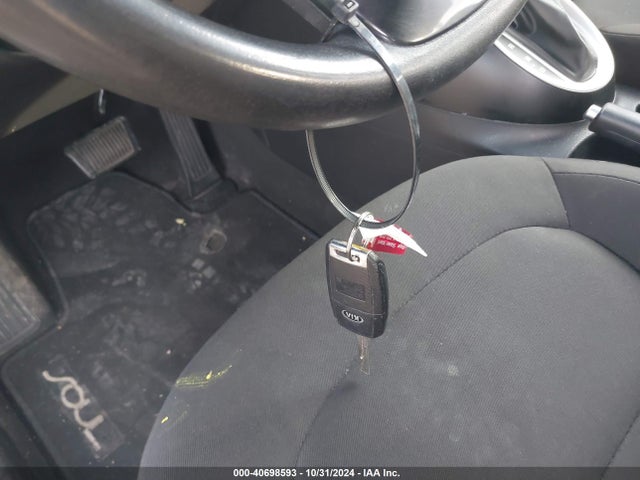 KIA Soul 2018 KNDJN2A21J7890292 Image 11